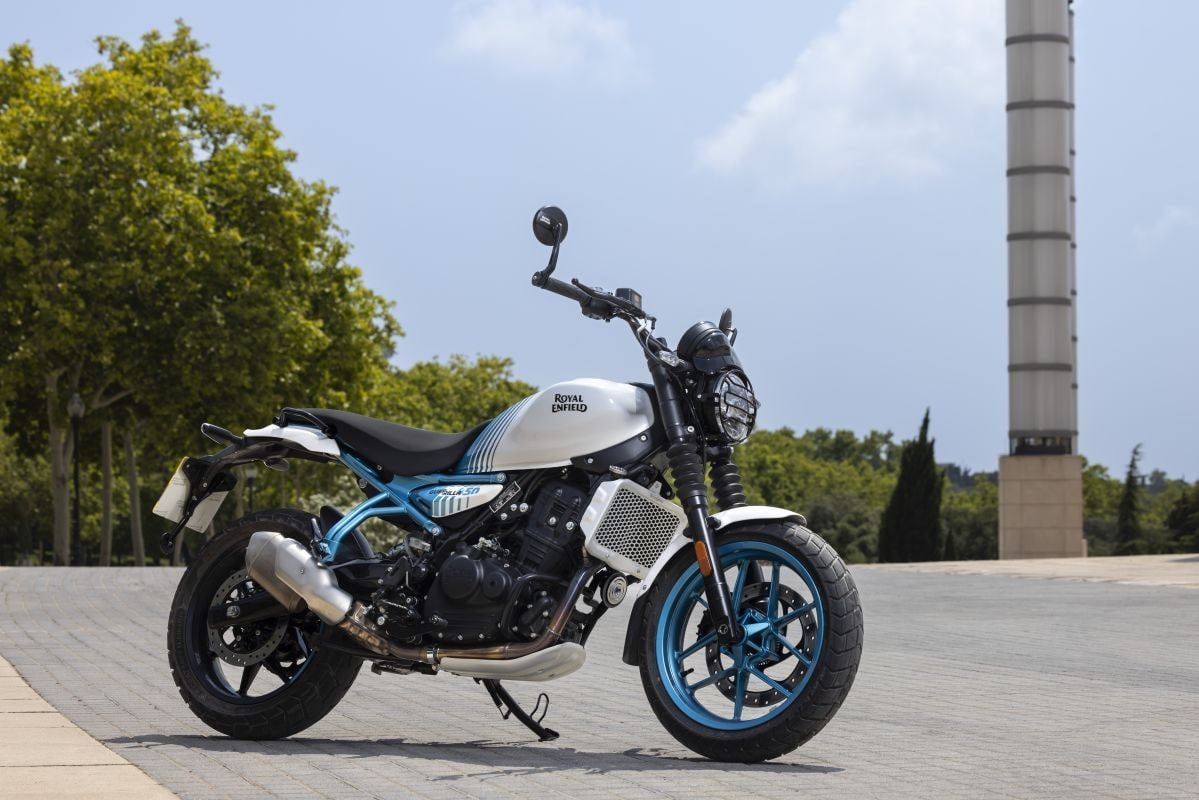 Royal Enfield Guerrilla 450: l'abbiamo provata ed è una gran bella moto